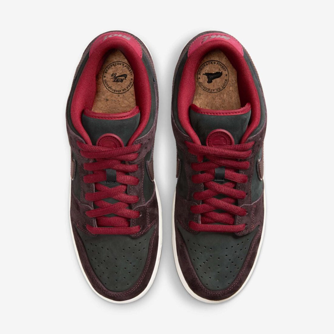 Nike Dunk SB Riot Skateshop