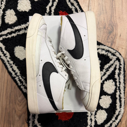 Nike Blazer Mid custom (Pre-Owned)