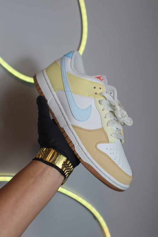 Dunk low Soft yellow Alabaster