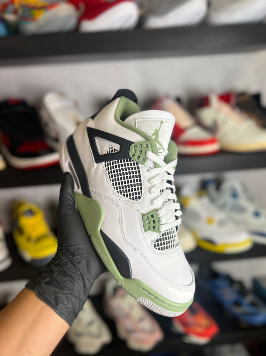 Jordan 4 Seafoam