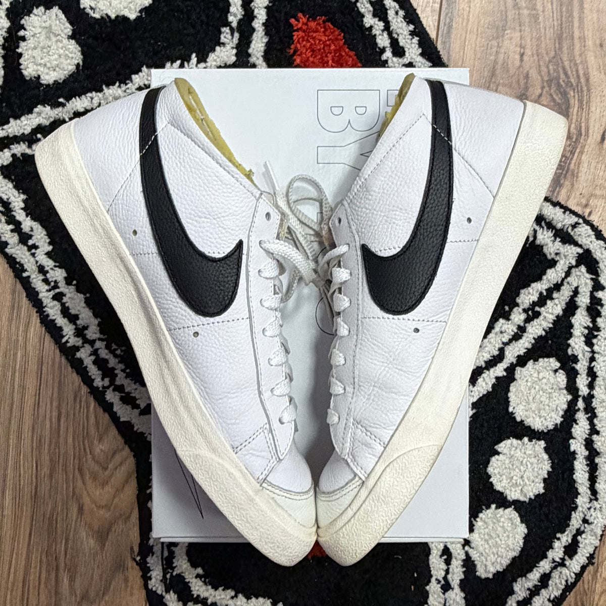 Nike Blazer Mid custom (Pre-Owned)