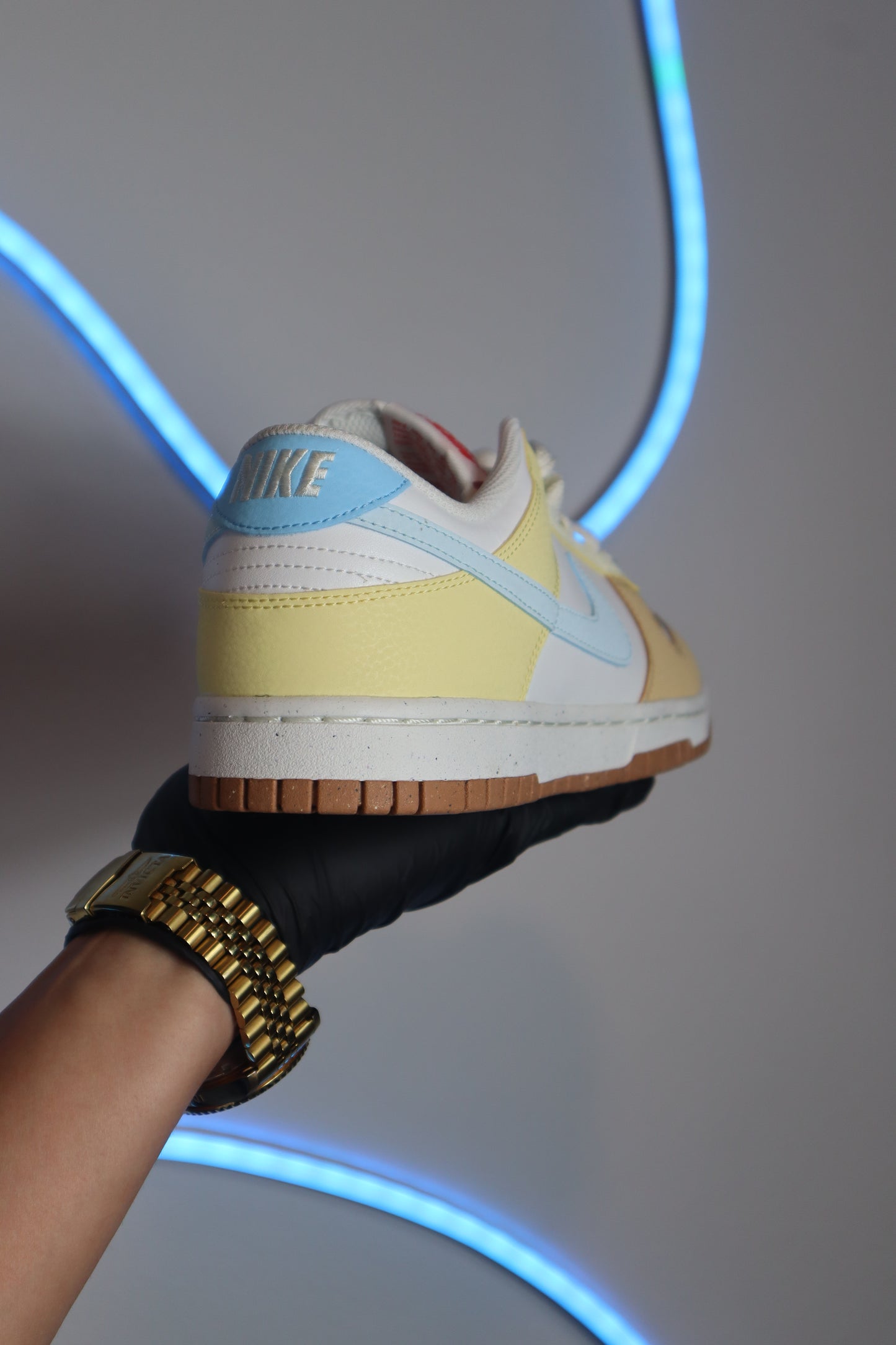 Dunk low Soft yellow Alabaster