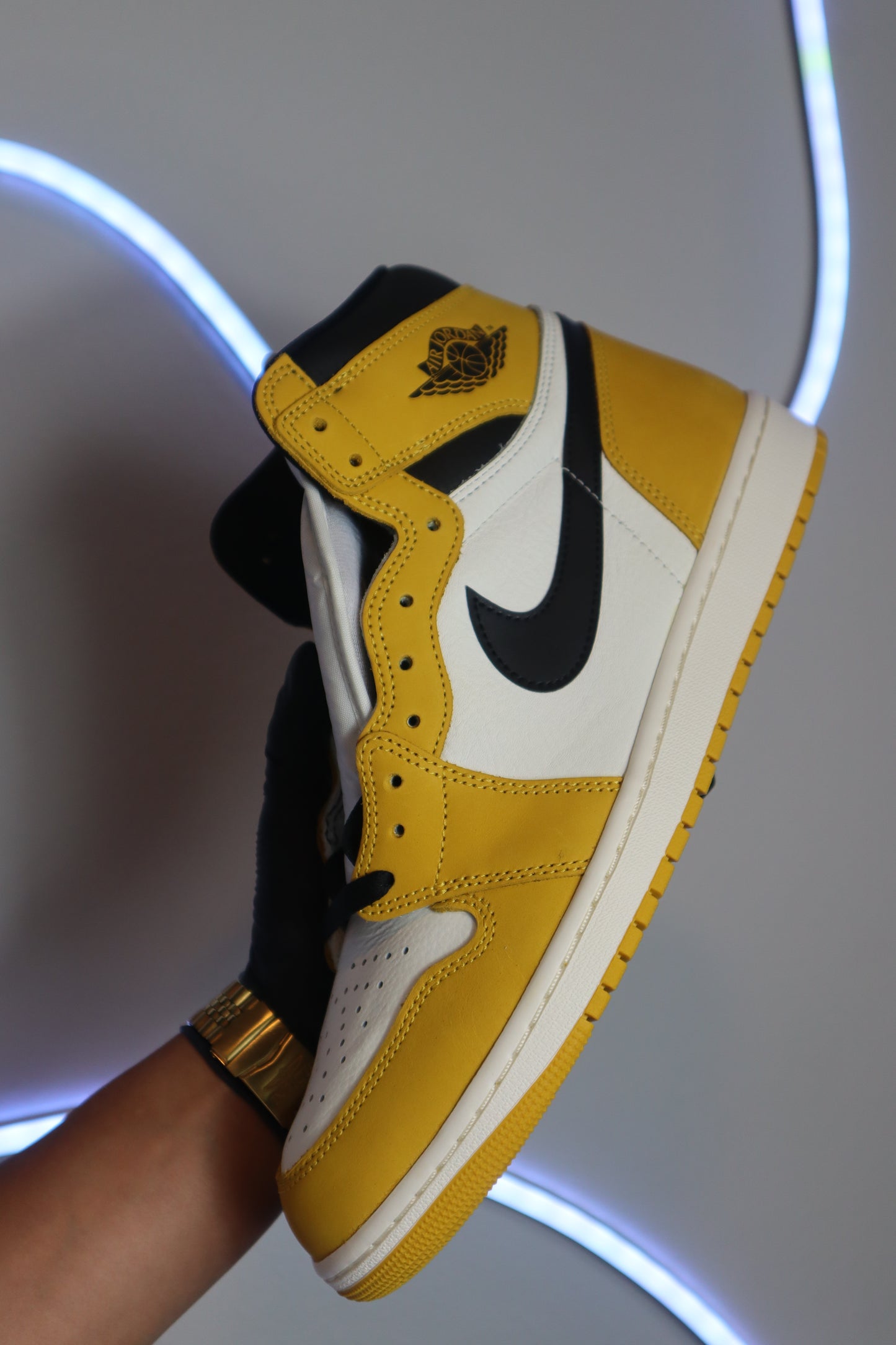 Jordan 1 high Yellow Ochre