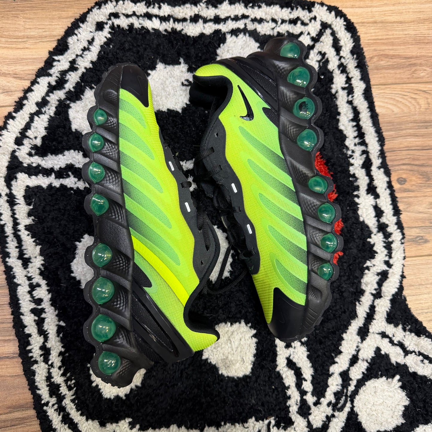 Nike Air Max Dn8 Black Green Strike (GS)