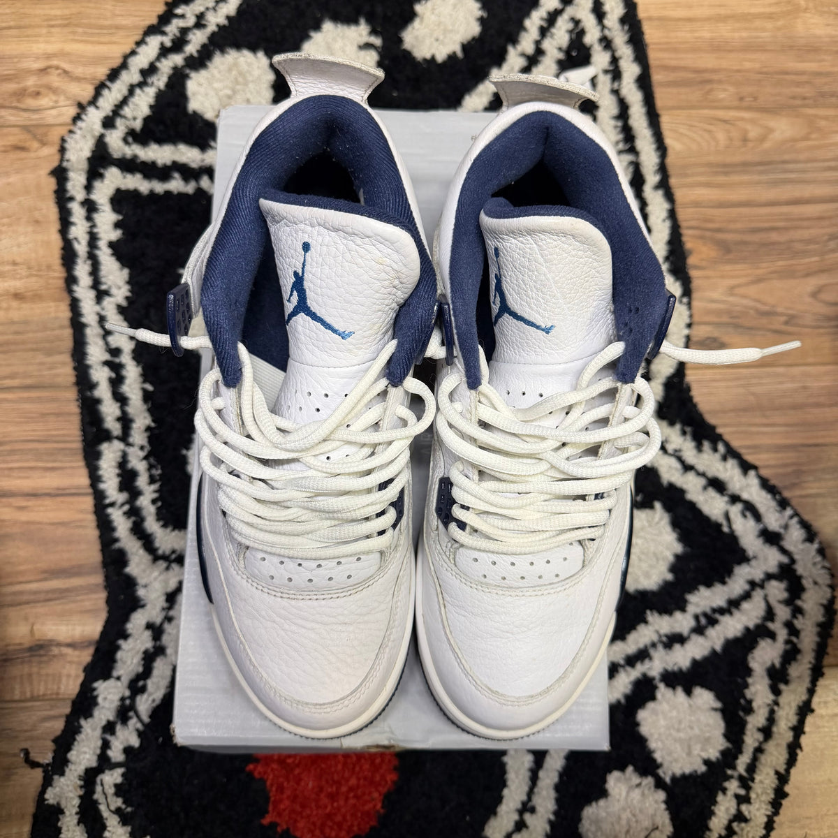 Jordan 4 Retro Columbia (2015)